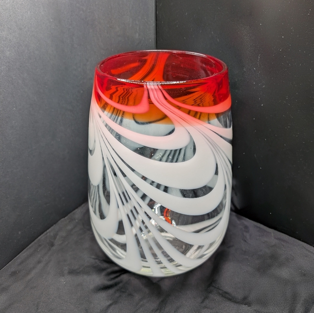 Mid-century Modern Pulled Feather Art Glass Hand Blown Vase